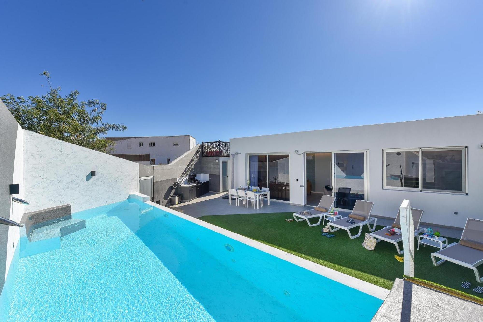 Salado Salobre, Gran Canaria Private Heated Pool Modern Luxury Tranquil Getaway Las Palmas / Gran Canaria