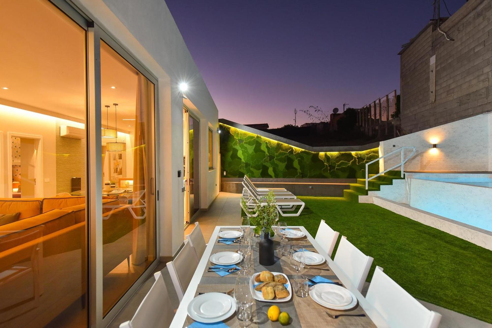 Salado Salobre, Gran Canaria Private Heated Pool Modern Luxury Tranquil Getaway * Las Palmas / Gran Canaria
