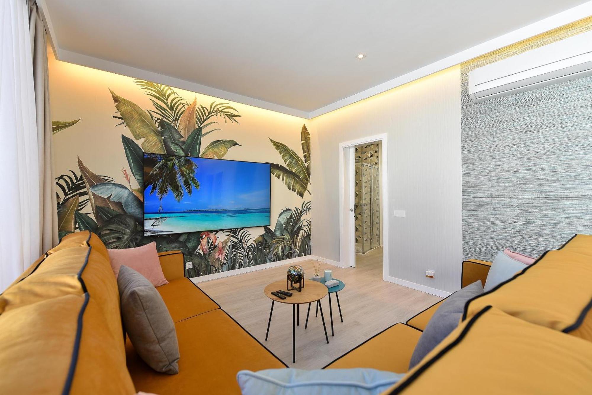 Salado Salobre, Gran Canaria Private Heated Pool Modern Luxury Tranquil Getaway Villaer