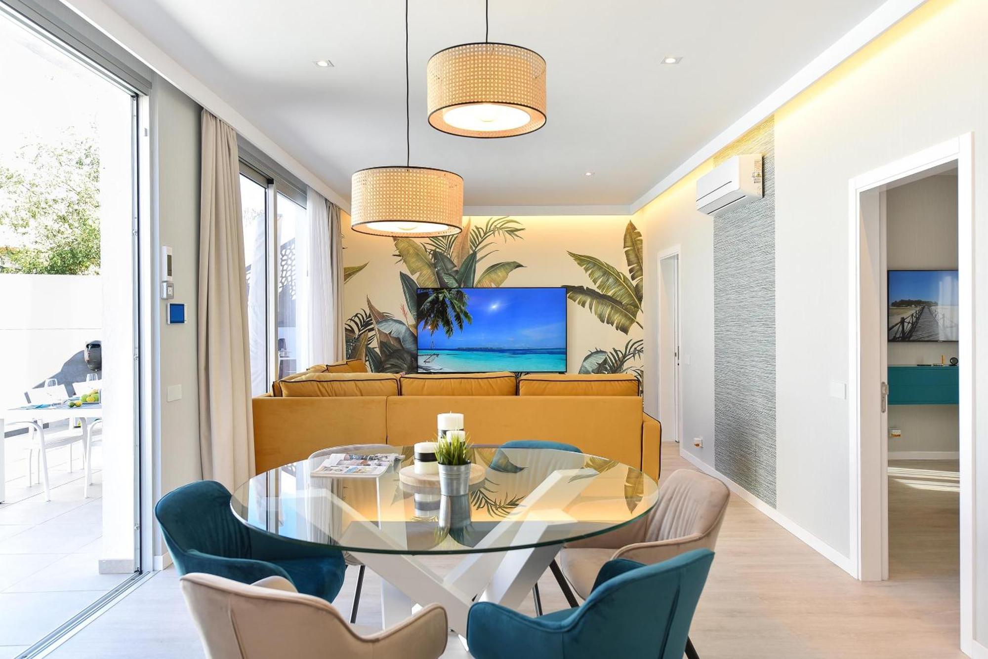 Salado Salobre, Gran Canaria Private Heated Pool Modern Luxury Tranquil Getaway * Las Palmas de Gran Canaria