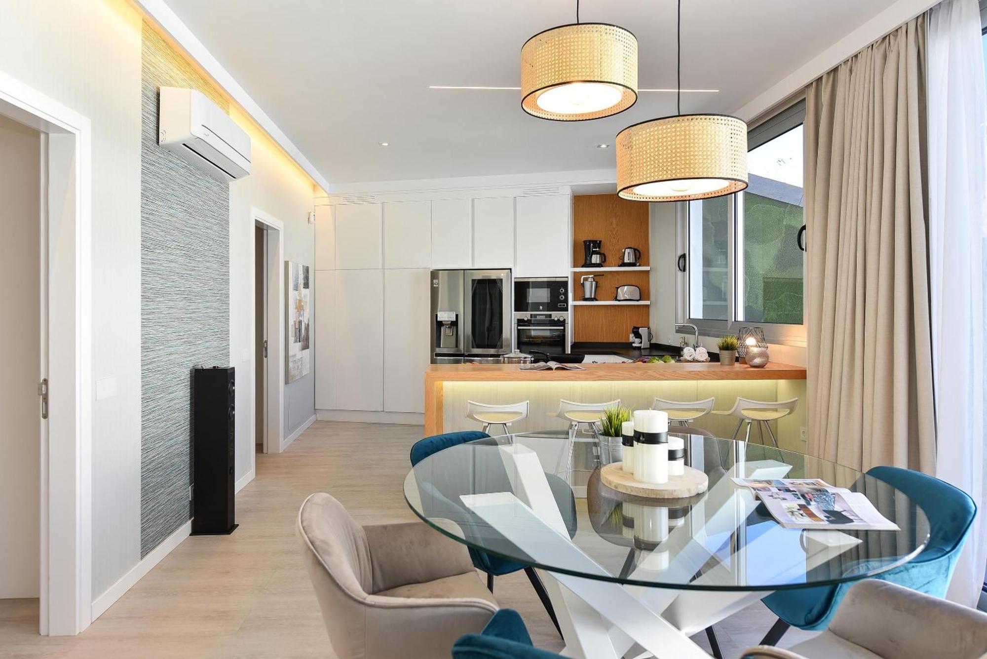 Salado Salobre, Gran Canaria Private Heated Pool Modern Luxury Tranquil Getaway Villaer