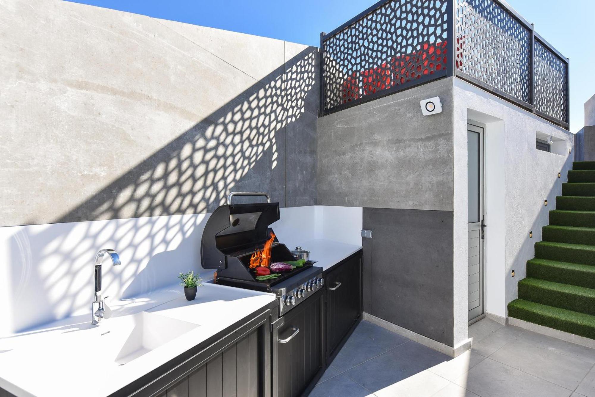 Villaer Salado Salobre, Gran Canaria Private Heated Pool Modern Luxury Tranquil Getaway Las Palmas de Gran Canaria